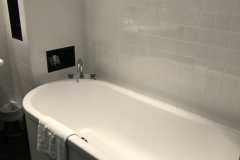 Amora Hotel Jamison Sydney Zimmer Bad