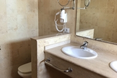 Sol Barbacan Apartment Bad